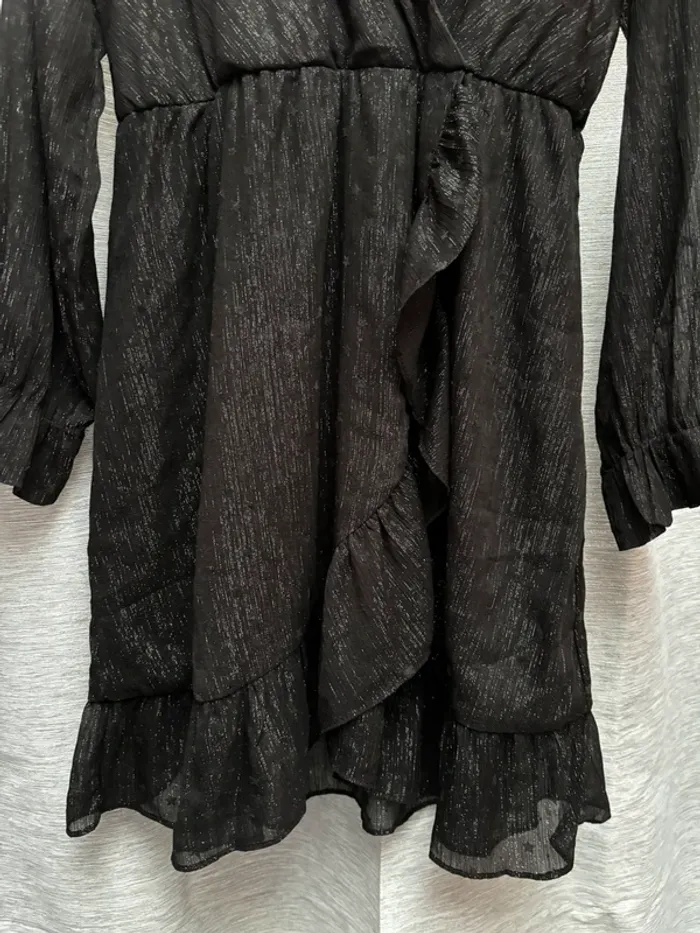 Robe noir taille M ,petite robe noire, robe courte Version Féminin - photo numéro 2