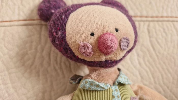 Peluche  fille moulin roty  la famille  petitpas - photo numéro 2