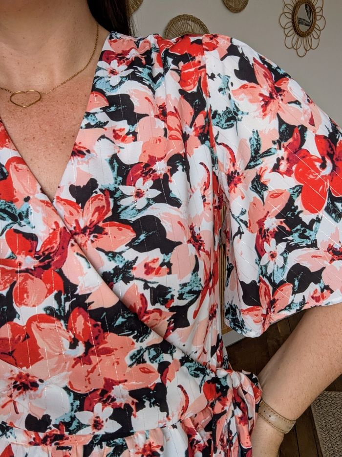 Robe fleurie coupe portefeuille Canberra Taille S/M - photo numéro 5