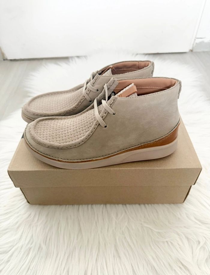 Boots Clarks Oakland Mid – Beige - mixte H/F– Taille 39,5 – Neuf avec étiquette - photo numéro 12