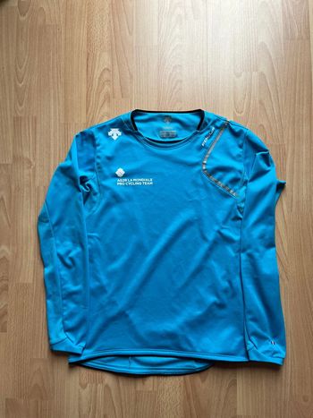 T-shirt technique Focus AG2R la mondiale/M/bleu turquoise/bon état