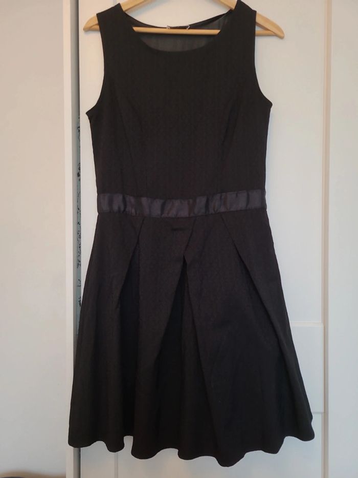 Robe noire 38 cache cache - photo numéro 2