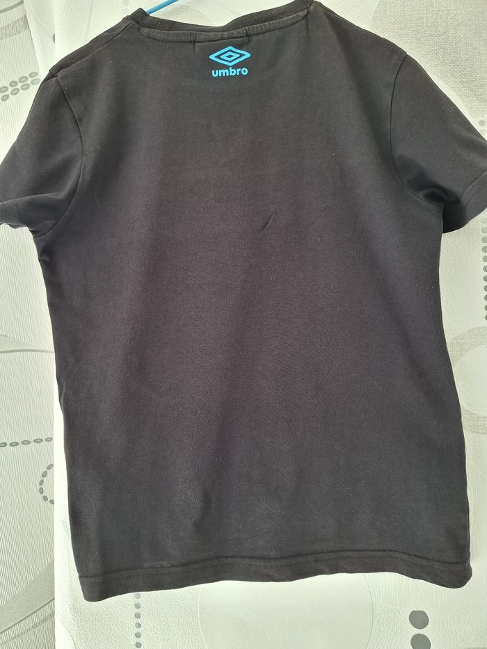 Tee-shirt 10 ans Umbro. - photo numéro 2