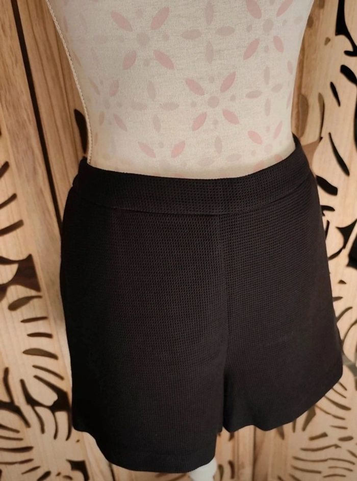 Short noir nid d'abeille - Taille 44 Promod - photo numéro 2