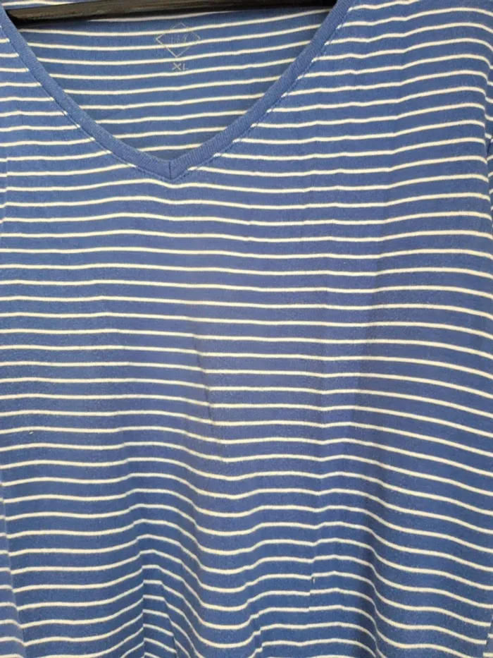 Tee shirt Taille 42 - photo numéro 2