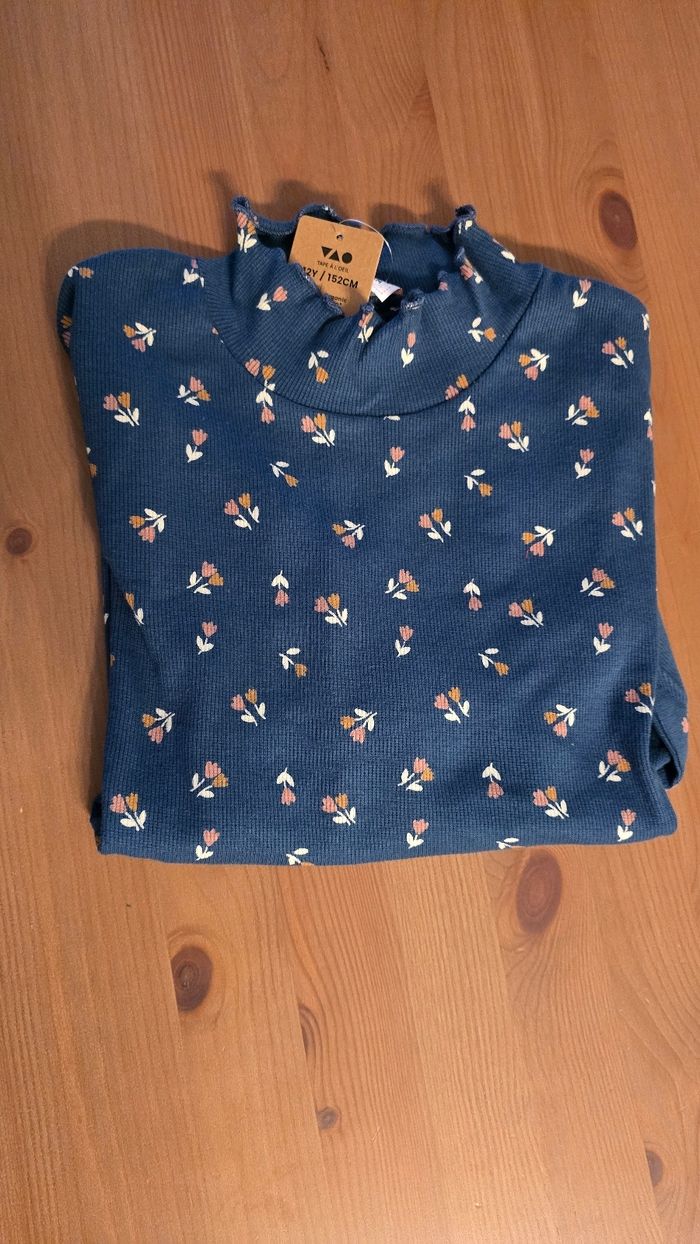 Neufs (non portés)🏷🤩😍⚘️ teeshirts 12 ans fille🤩😍🩷 - photo numéro 3
