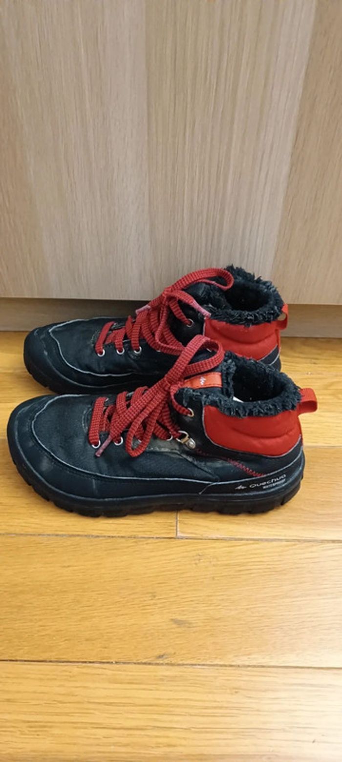 Chaussures montagne hiver Queshua noir et rouge taille 34 - photo numéro 3
