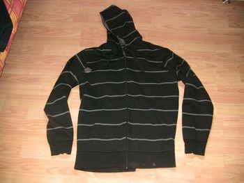 Gilet en sweat noir rayé gris avec capuche Taille L Cargo