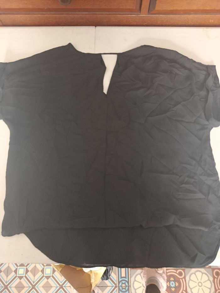 tee shirt fin  noir - photo numéro 3