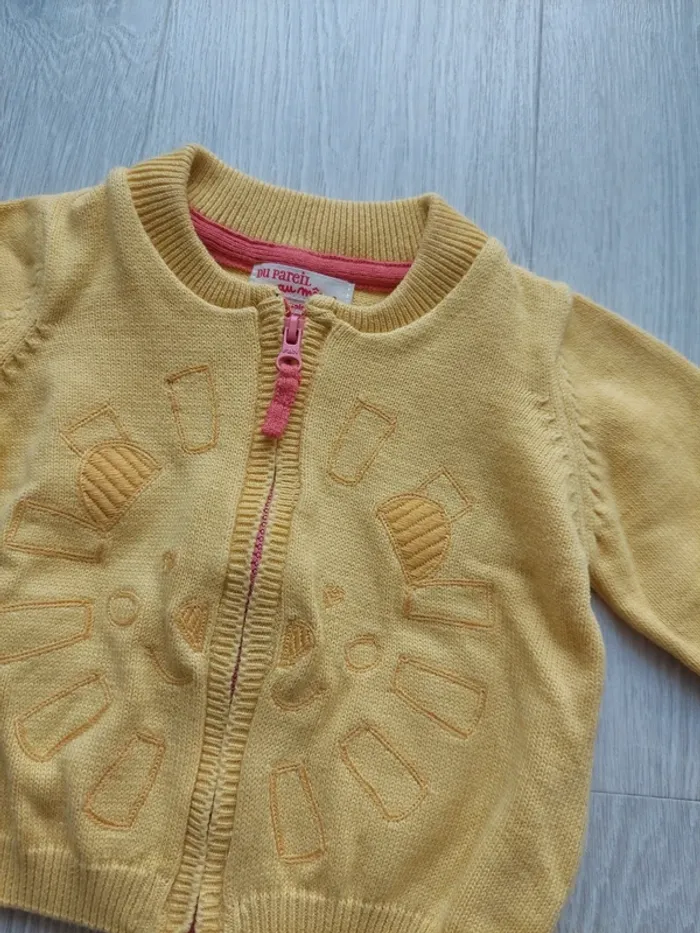 Pull zippé 3 mois - photo numéro 4