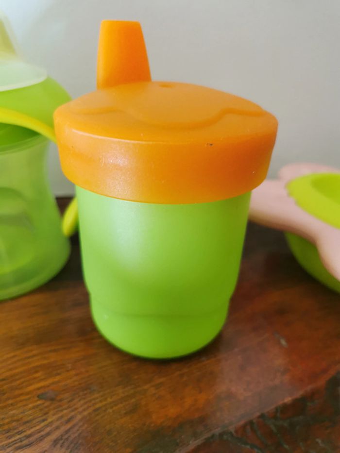 Tupperware vaisselle et jouet bébé - photo numéro 9
