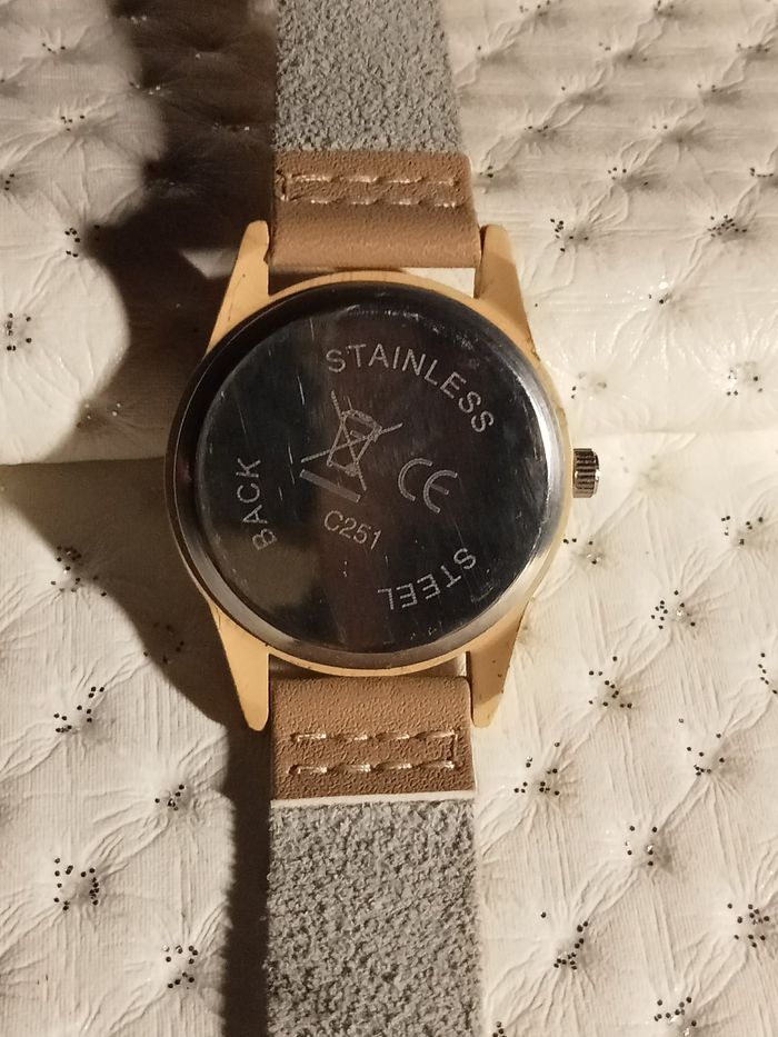 Tres belle montre , pour femme - photo numéro 2