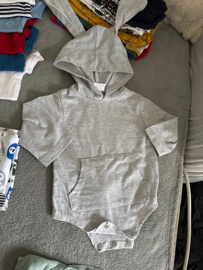Lot  bébé  3 mois - photo numéro 4
