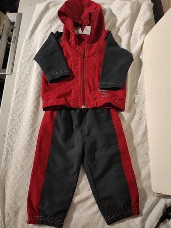 Survêtement Adidas garçon taille 6 mois