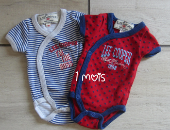 Lot de 2 bodies. Marque : Lee cooper. Taille 1 mois