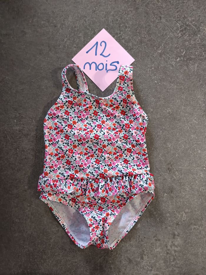 Maillot de bain fleuri 12 mois