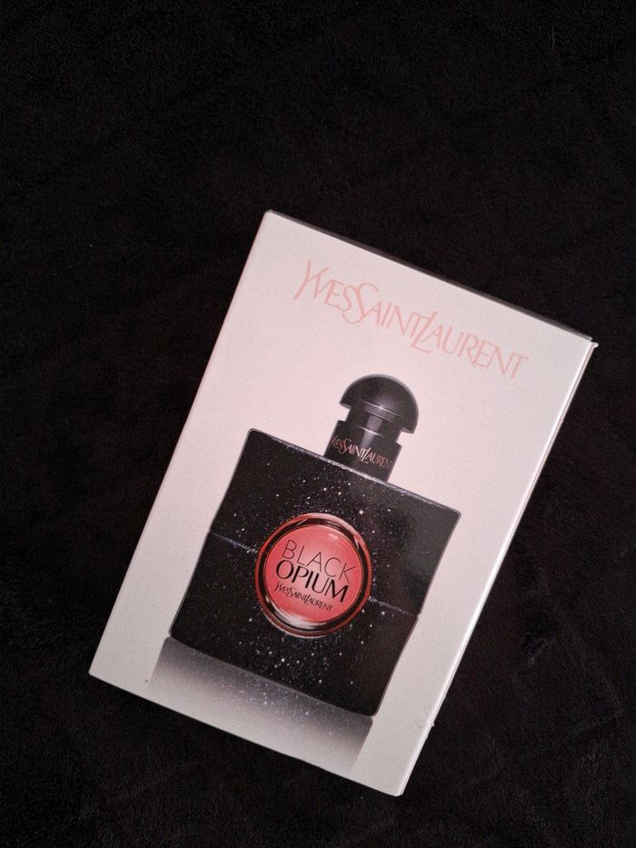 Parfum Black opium
