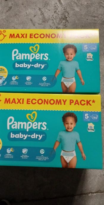 2 boîte de couche Pampers taille 5 a 36€