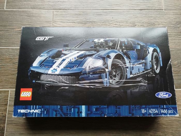 Lego  technic ford gt ref: 42154 neuf