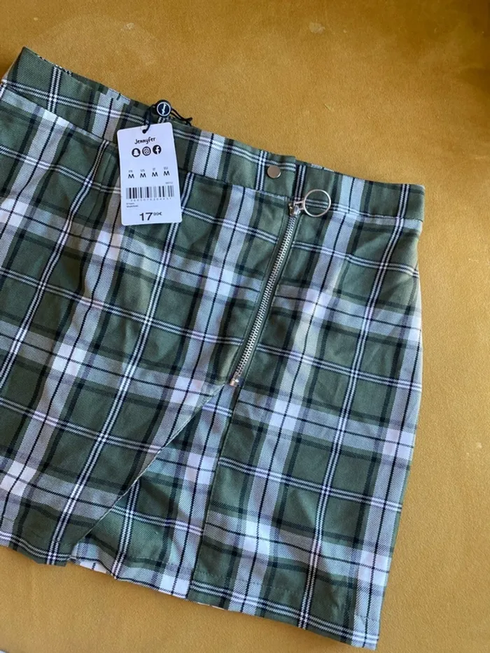 Jupe à carreaux taille M neuf