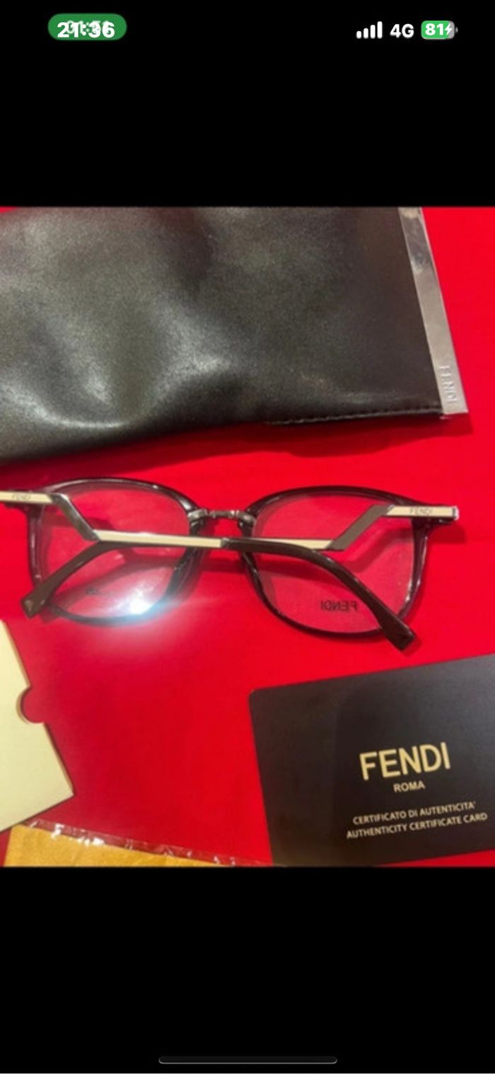 Lunette de vue fendi neutre neuf et jamais porter - photo numéro 3