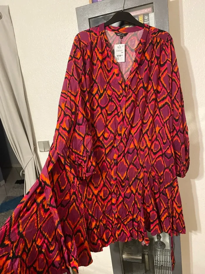 superbe robe manche longue 54 Ms mode neuve