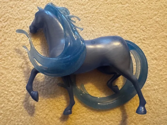 Cheval reine des neiges