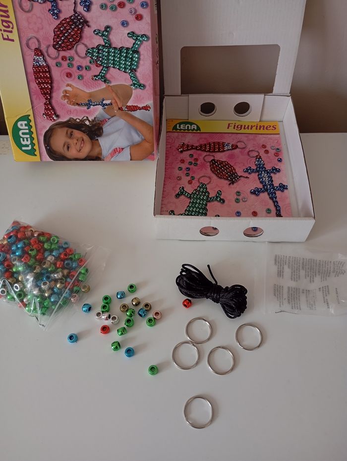 Coffret  ,fabriquer des porte-clés.À partir de 6 ans. Article neuf - photo numéro 7
