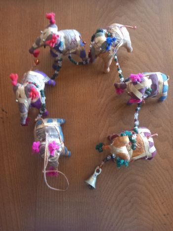 Guirlande 6 éléphants