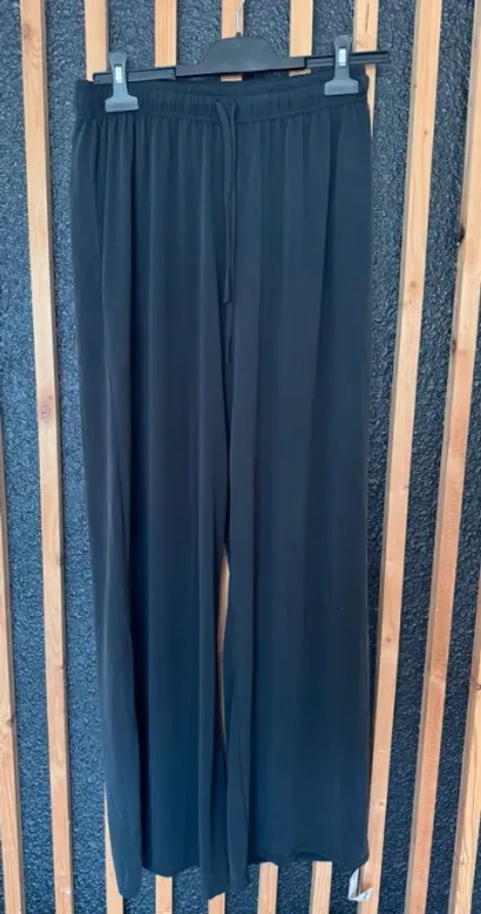 Pantalon large en jersey Boohoo – Taille 40 – Neuf avec étiquette - Décontracté - Idéal été - photo numéro 3