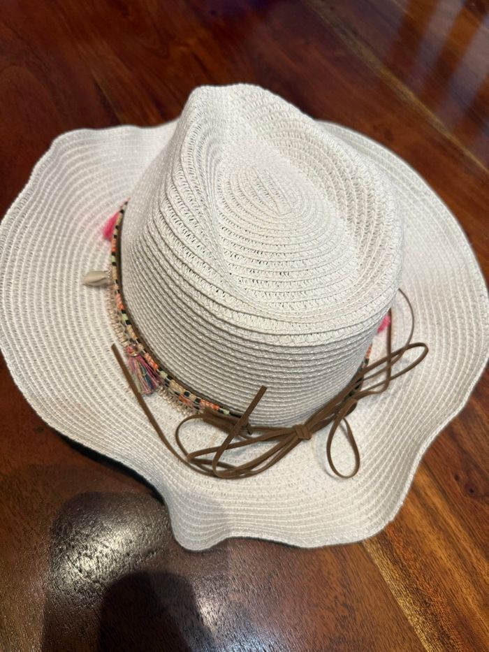 Chapeau de paille neuf - photo numéro 4