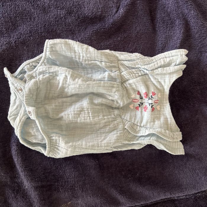 Barboteuse taille 1 mois