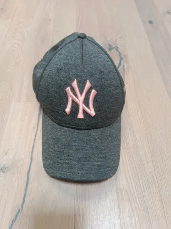 Casquette New Era grise