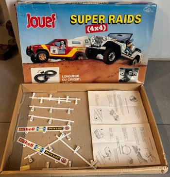Circuit JOUF Super Raids 4x4 – Vintage – Complet – Avec boîte & notice