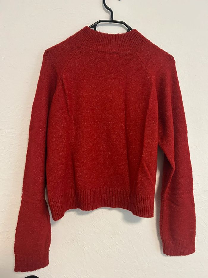 Pull rouge - photo numéro 4