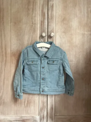 Veste jean souple t. 4 ans