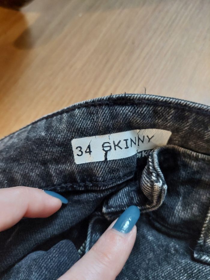 Lot jeans/jegging fille ado Kiabi T.34 TBE 👩 - photo numéro 3