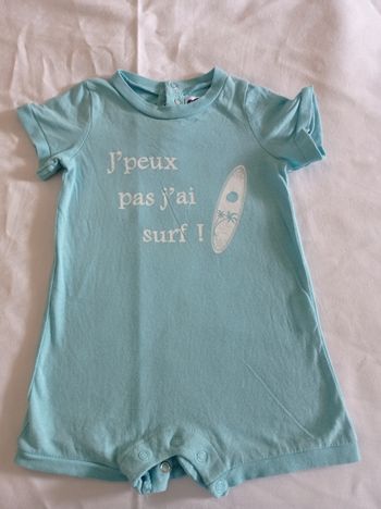 Petite combinaison pour l'été pour garçon bleu ciel taille 6 mois marque mode enfance avec pression dans le dos et devant voir photos