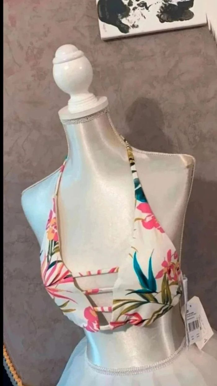 Haut billabong valeur 45€ - photo numéro 2