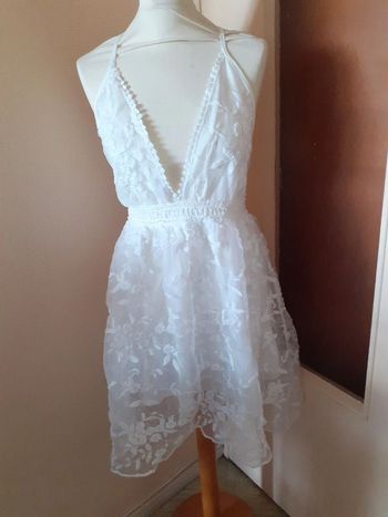 Robe blanc bretelle Floral brodé taille S