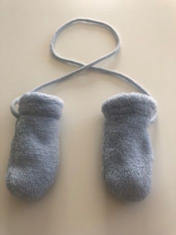 Moufles bébé naissance