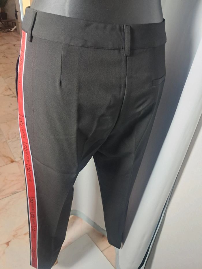 Les petites bombes pantalon ajusté T.36 neuf - photo numéro 8