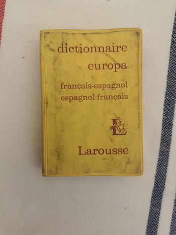 Dictionnaire Europa français-espagnol et espagnol-français Larousse