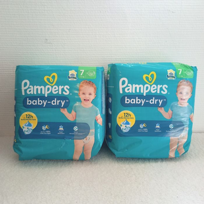 Pampers baby dry taille 7 (62 couches)