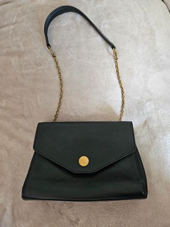 Sac à main noir bandoulière chaîne dorée Nat et Nin
