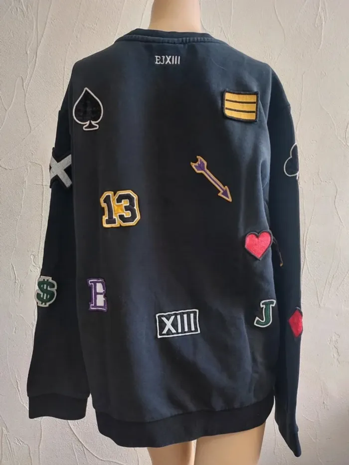 Sweatshirt avec motifs originaux Taille M - photo numéro 5