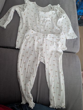 Pyjama 2 pieces Kiabi 24 mois 