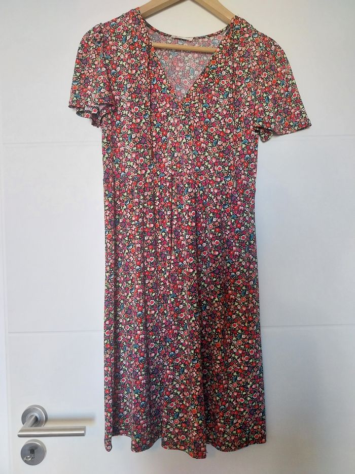 Robe fleurie cache-cache 38