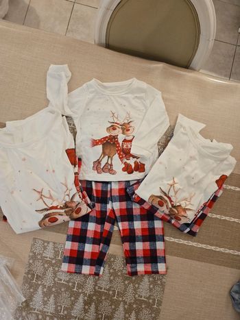 Lot 3 pyjamas Noël assortis NEUFS