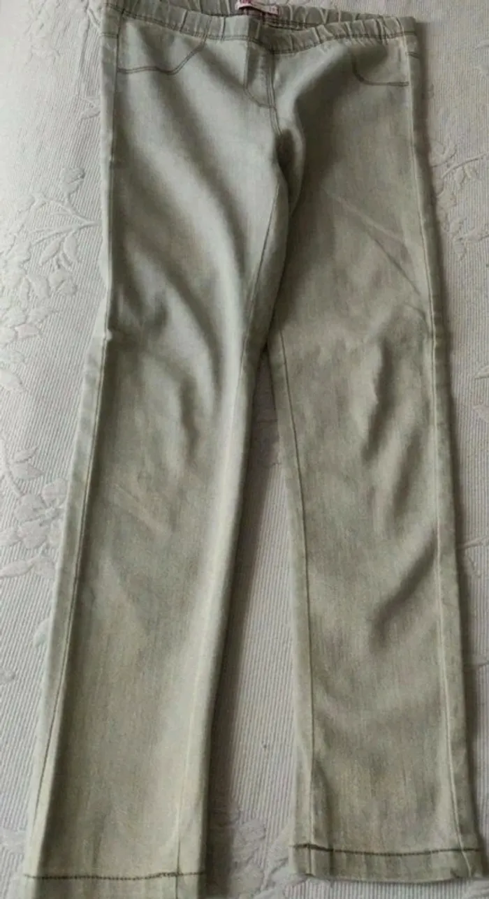 Lot jeans 7/8 ans - photo numéro 9